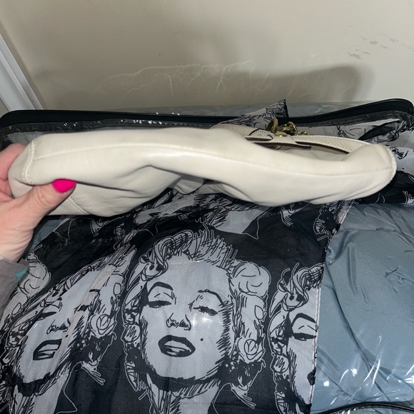 Coach purse - Picture 6 of 6